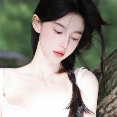 左撇子女人